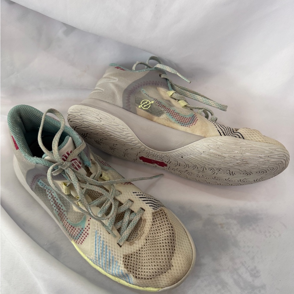 NIKE Kyrie Flytrap 5 basketball AShoes